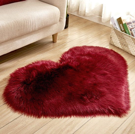 Plush Heart-Shaped Rug — Fluffy Soft Floor Mat for Bedroom, Sofa & Home Decor